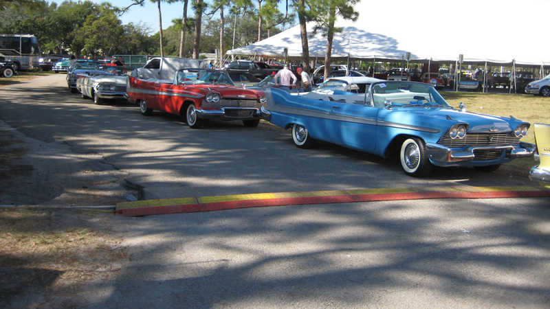 Illustration for article titled Three Plymouth convertibles are an ultra rare auction find